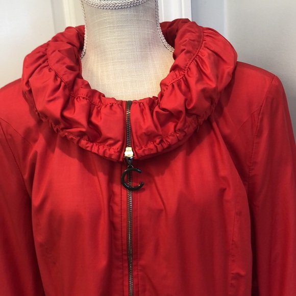 Creenstone Lined Red Windbreaker Jacket with Hidden Hood - Picture 2 of 13